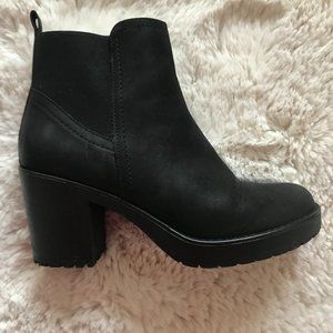 XAppeal Vegan Leather Platform Boots- Size 10